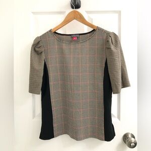 Vince Camuto Black and Tan Blouse